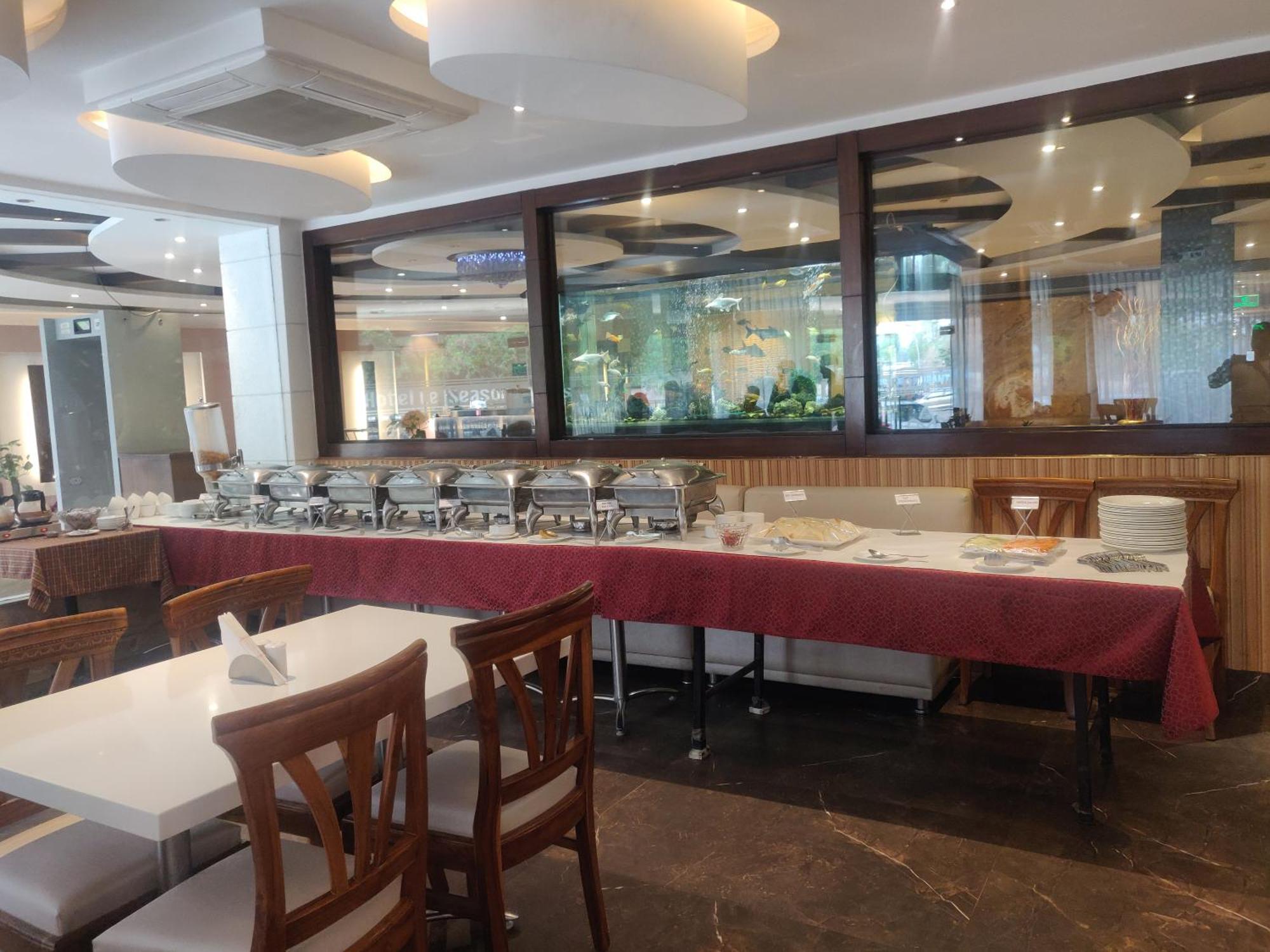 Airport Hotel Le Seasons Nueva Delhi Exterior foto