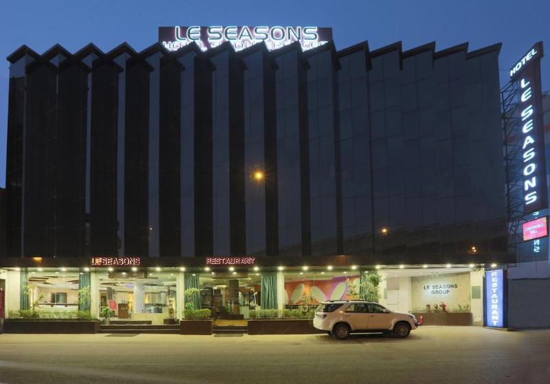Airport Hotel Le Seasons Nueva Delhi Exterior foto