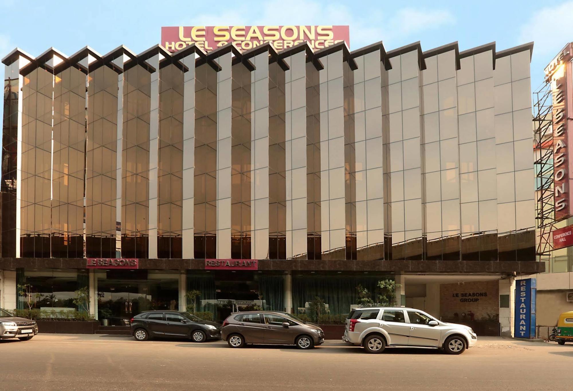 Airport Hotel Le Seasons Nueva Delhi Exterior foto
